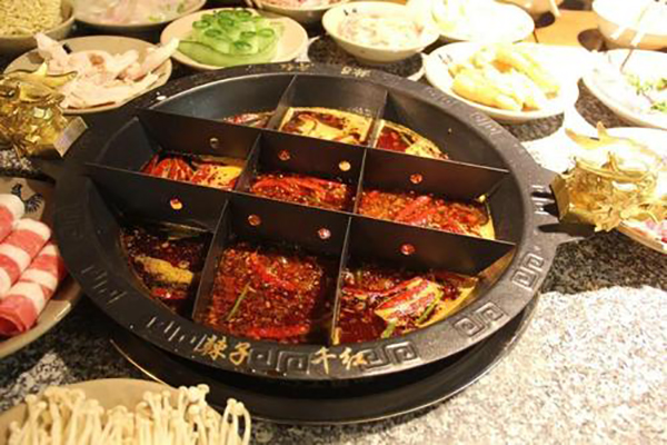 辣子千红火锅加盟店