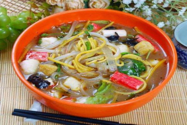 明朗麻辣烫加盟费