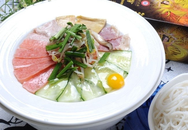 朱师傅过桥米线