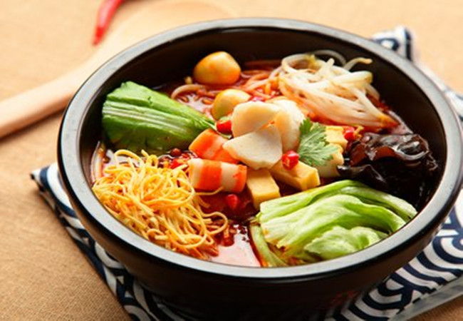 朱师傅过桥米线