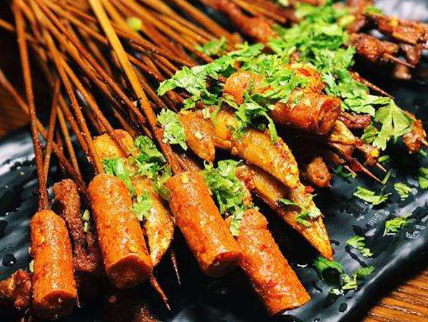 严记串串香加盟店