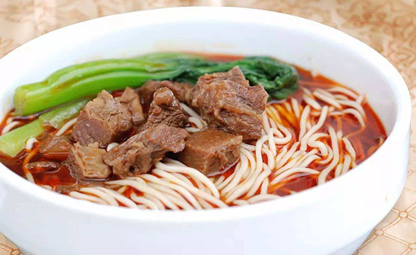 王氏华华牛肉面