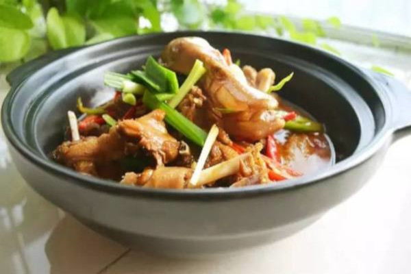 随堂钵子菜馆加盟费