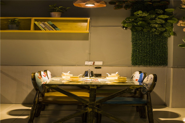 周厨嘉小红鸡炒鸡加盟费