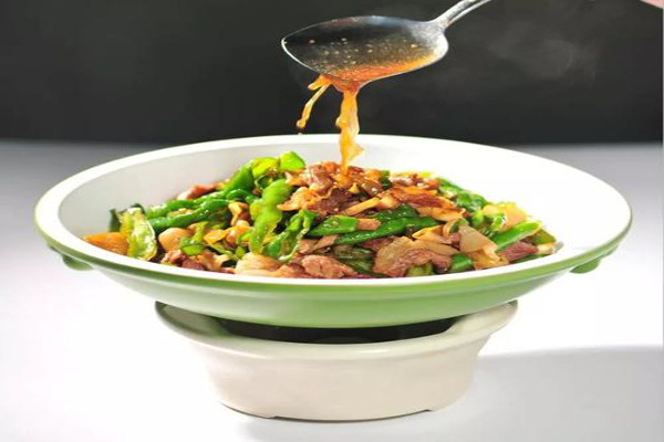 杨掌柜辣椒炒肉加盟费