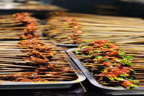 够窜串串加盟费