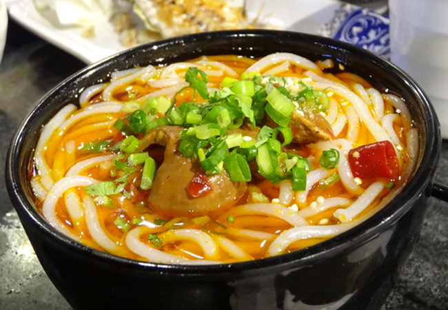 味香源砂锅米线加盟费