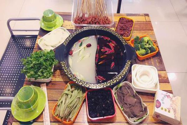 辣师爷串串火锅加盟费