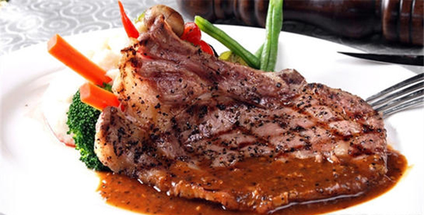 镜影牛排加盟店