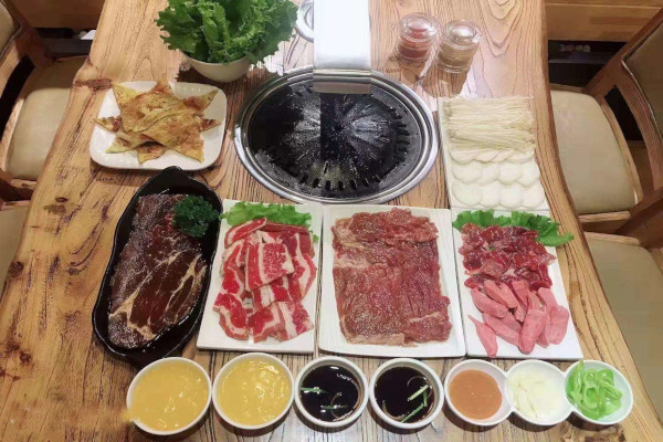 壹品宫炭火烤肉加盟