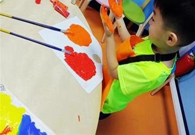 涂度空间少儿美术加盟费