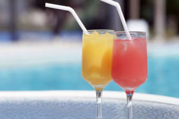 鲜果齐饮加盟费