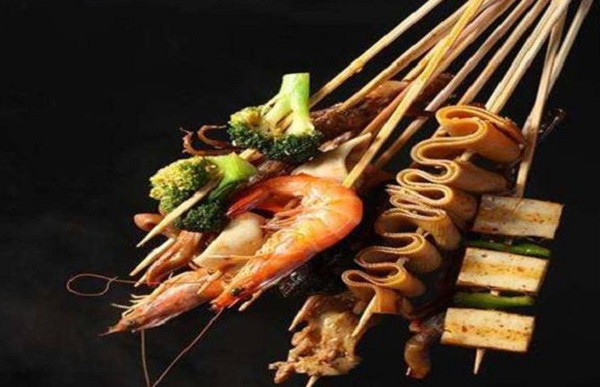 荣妈串串香加盟费