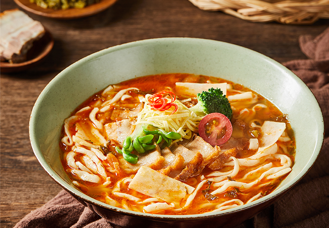 八两油泼面加盟费