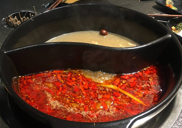 蔓姑娘手提老火锅加盟店