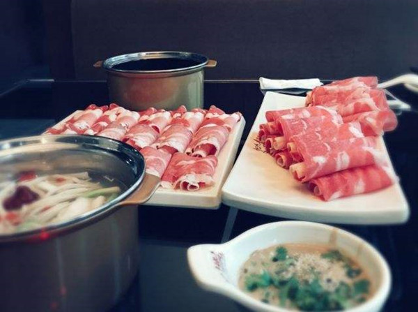 叮咚火锅加盟店