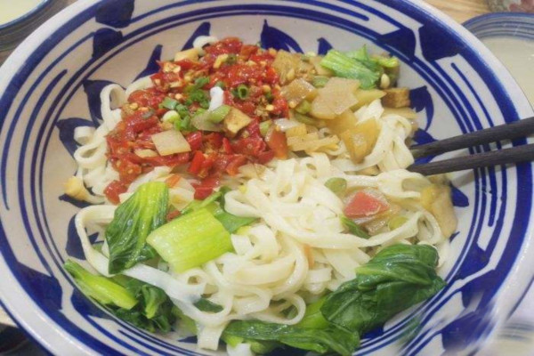 小艺手擀面加盟费