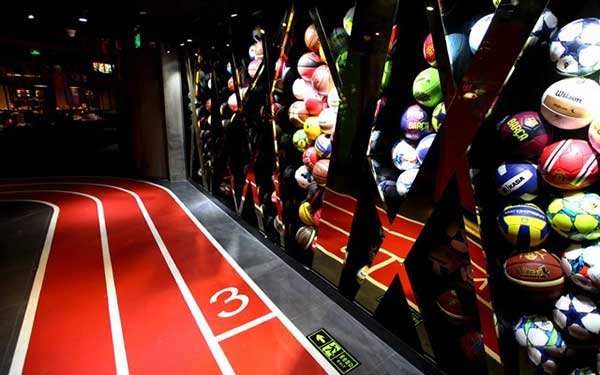 赛道火锅加盟店