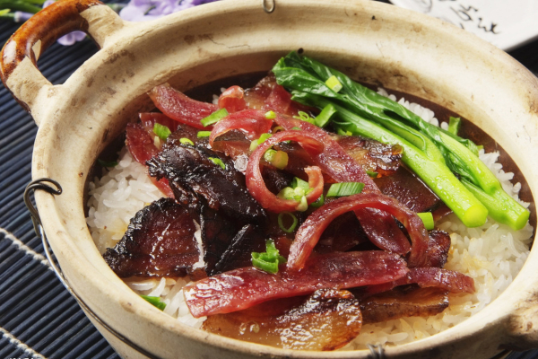 烤来烤趣煲仔饭加盟店