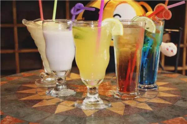 1900鲜创花式饮品加盟费