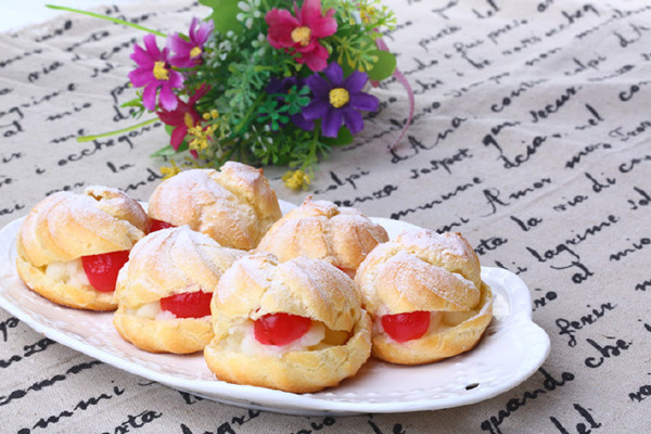 泡芙鲜果吧加盟