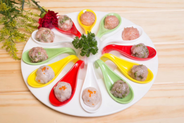 盘龙鲜菜老火锅加盟店