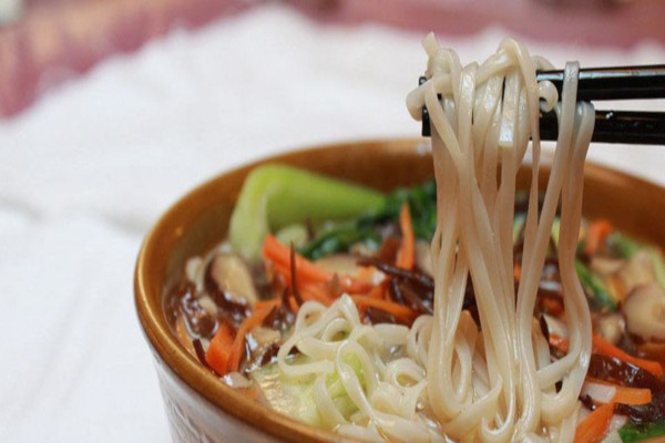 老福堂鸡味手抻面馆加盟费