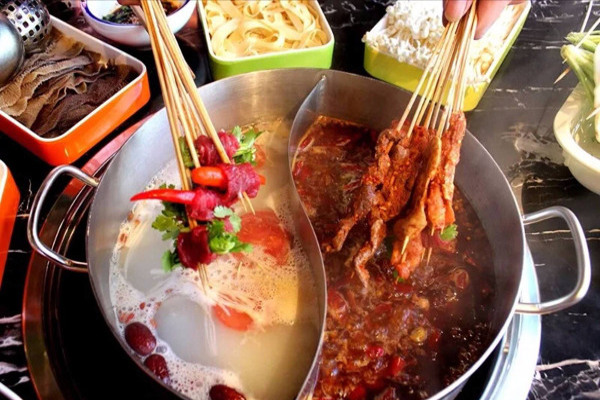 尚滋串串火锅加盟费