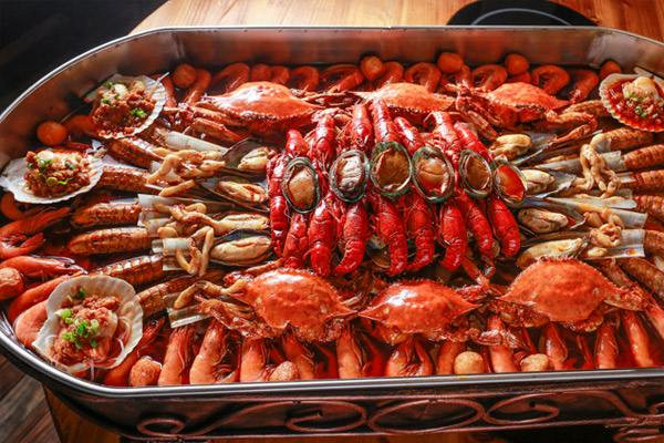 叁楼伴金锅海鲜