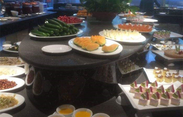 圣菲亚巴西烤肉海鲜自助餐厅加盟费