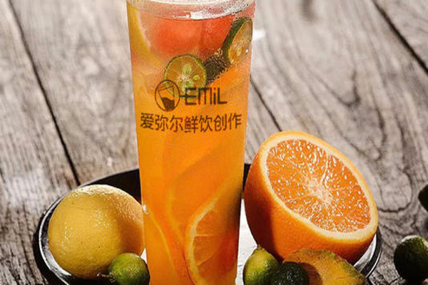 爱弥尔鲜饮创作加盟费