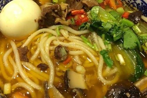 刘四大骨头拨面加盟店