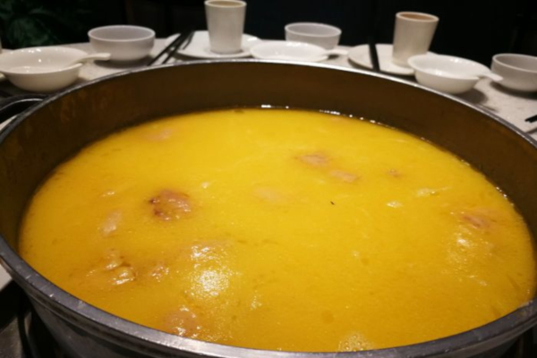 原生地秘制养生板栗鸡加盟费