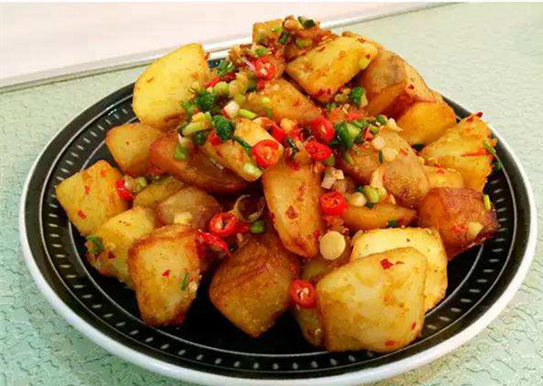 酱新锅巴土豆加盟店