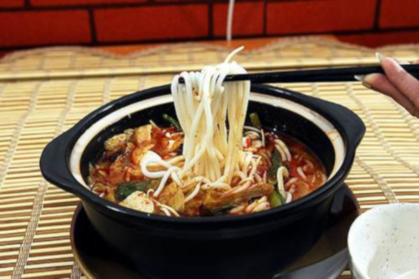 火烧房子过桥米线加盟费