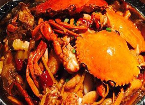 钳多多肉蟹煲加盟店