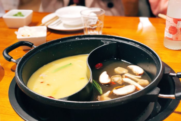 捞小鲜·台湾小火锅加盟费
