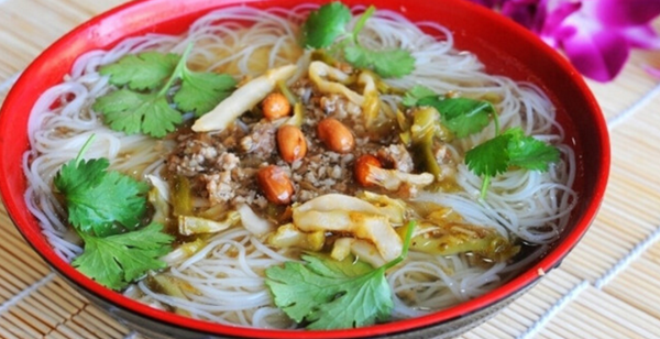 鑫源云南过桥米线加盟店