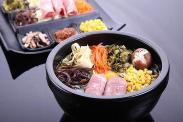 俏状元大骨米线加盟费