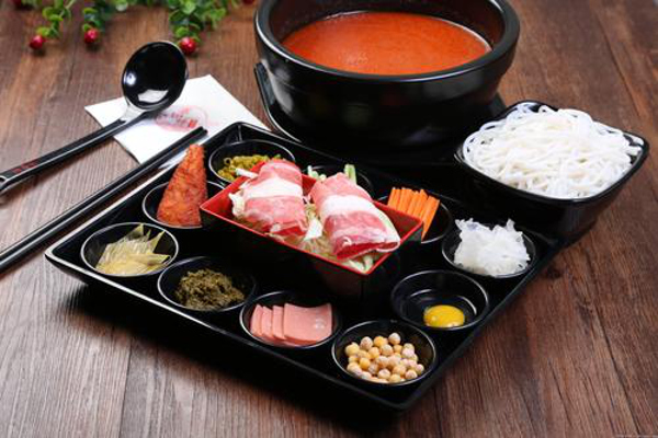 和源佬过桥米线加盟费