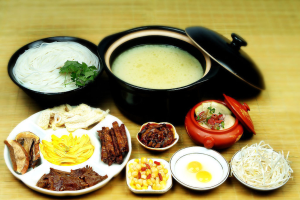 一品香过桥米线加盟店