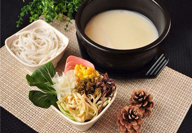 大嘴过桥米线加盟费