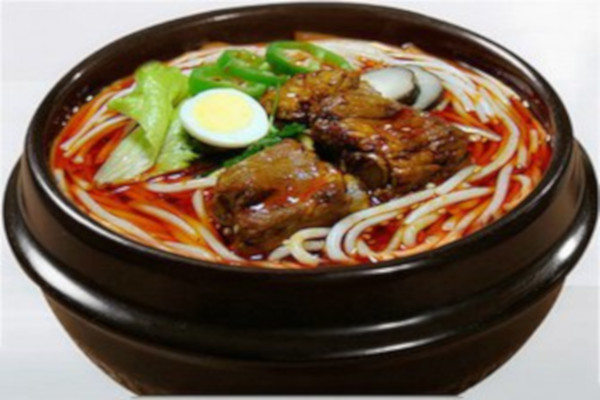 唐胖子砂锅米线加盟费