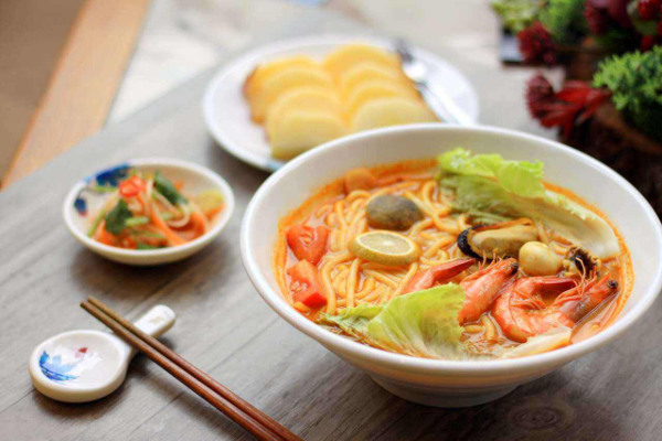 皇品海鲜米粉加盟