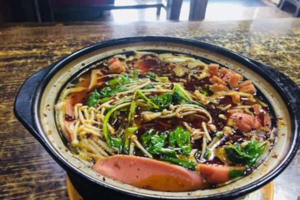 雷记云南过桥米线加盟