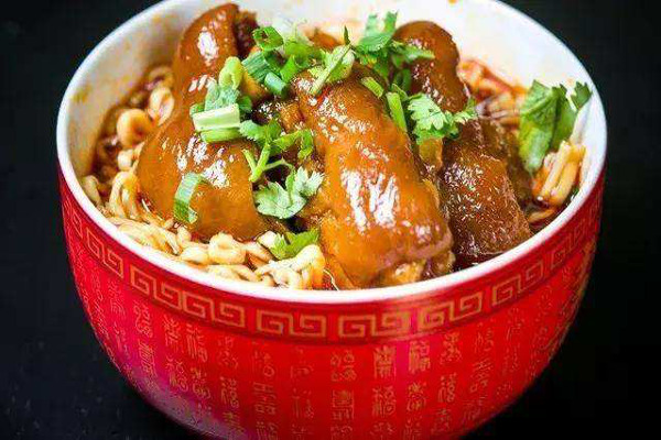 百老味猪脚米线加盟费