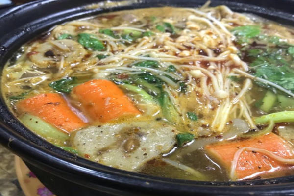 雷记云南过桥米线加盟费