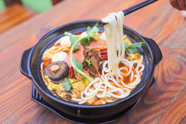 阿牛哥砂锅米线加盟费