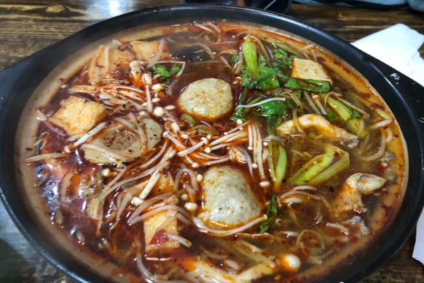 雷记云南过桥米线加盟费