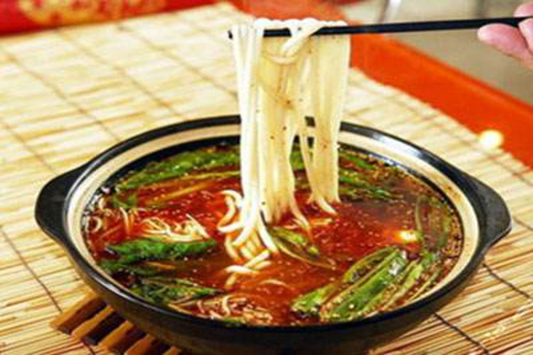 香格里云南过桥米线加盟费